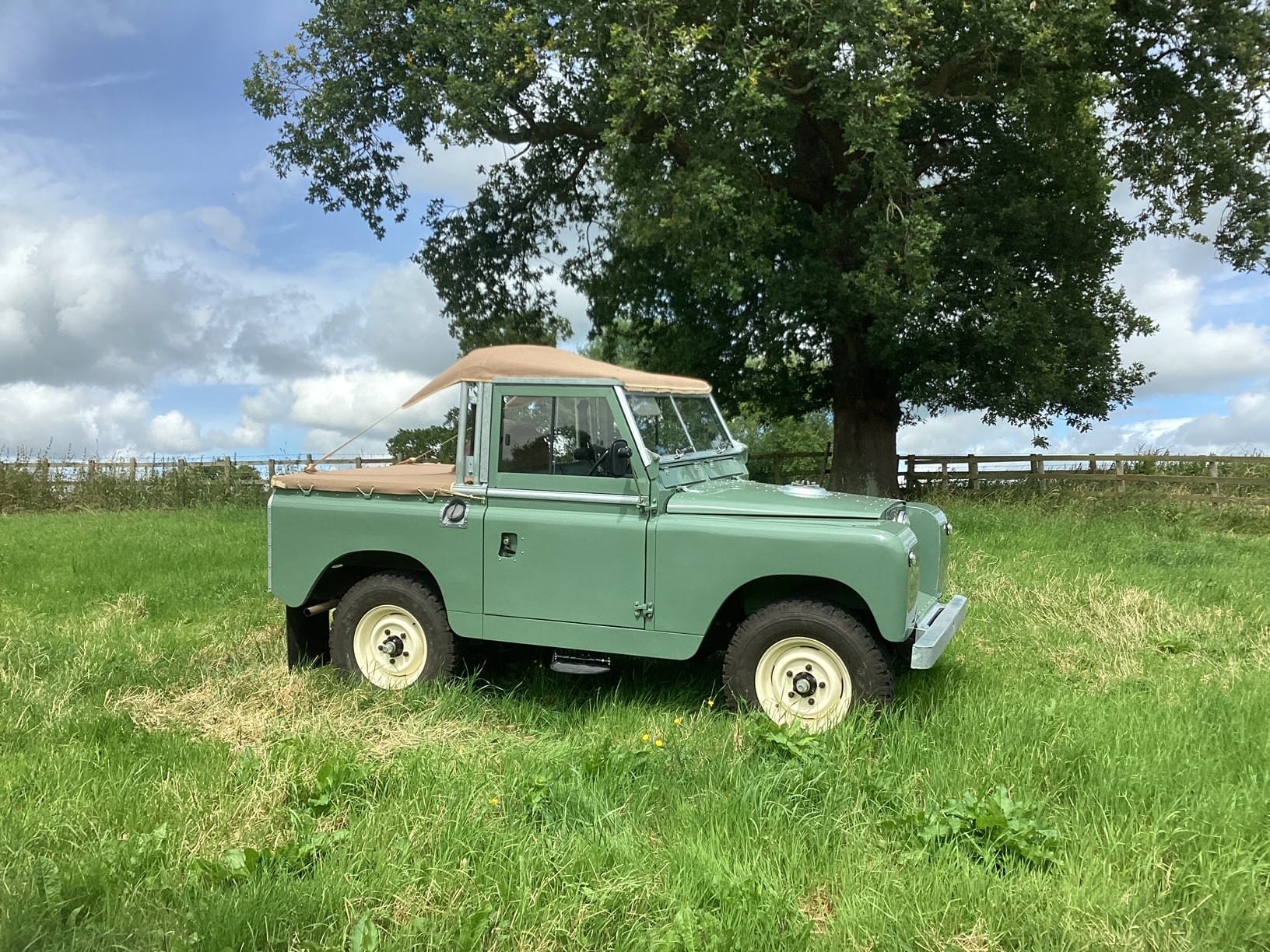 88 Standard Bikini Top Canvas Hood