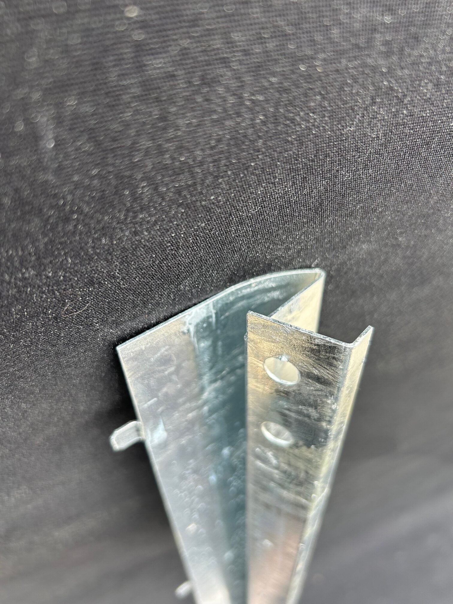 88/109 Series 2/3 Front Over Screen Rail - Image 2