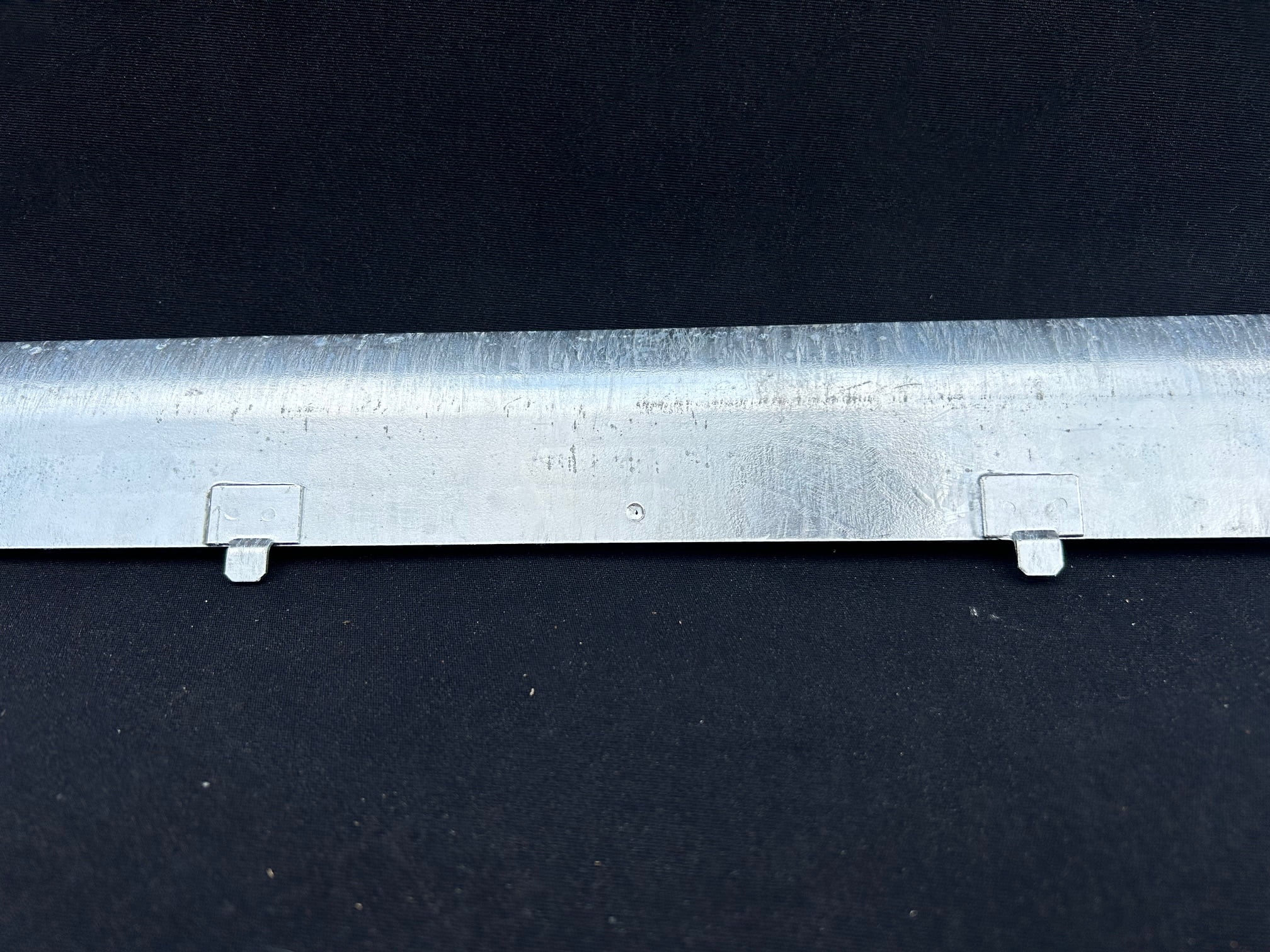 88/109 Series 2/3 Front Over Screen Rail - Image 3